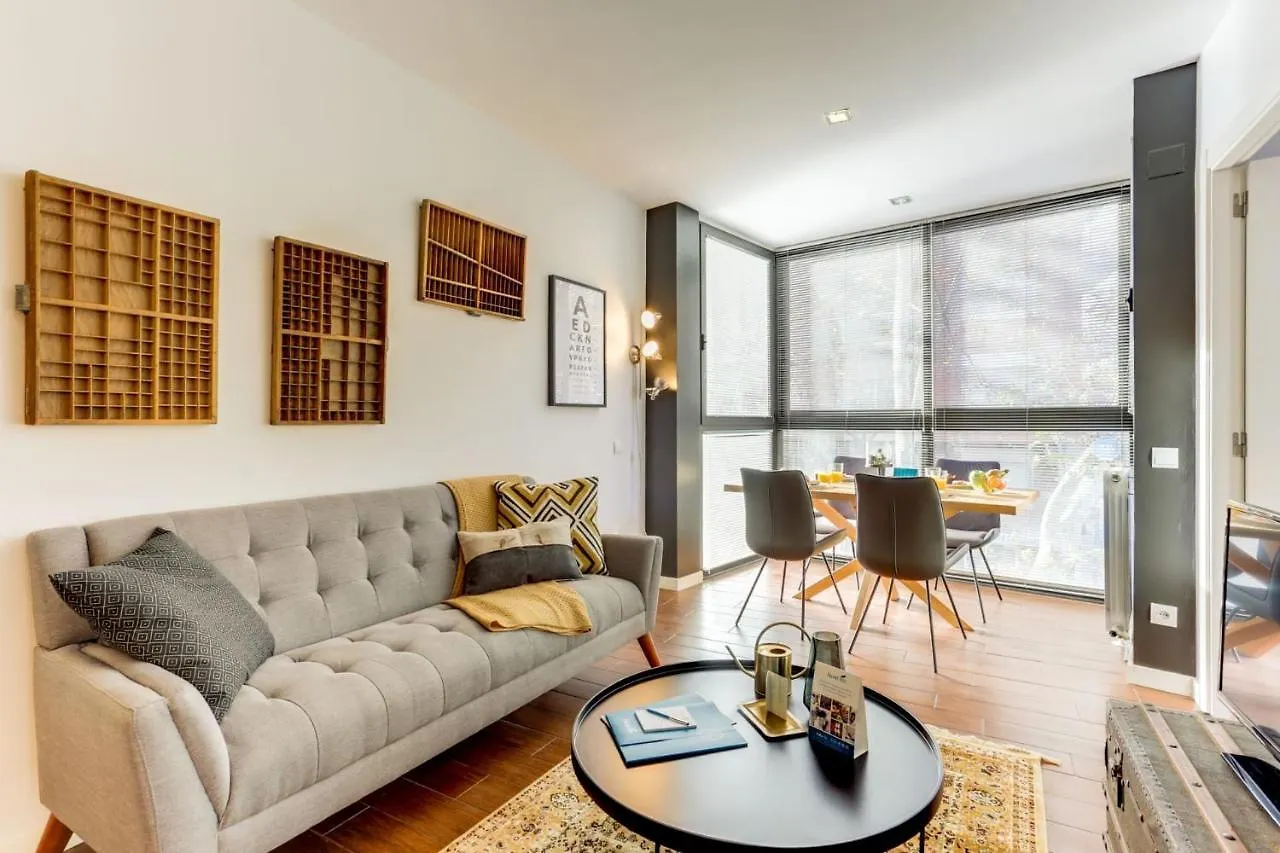 Sweett - Raul Apartman Barcelona